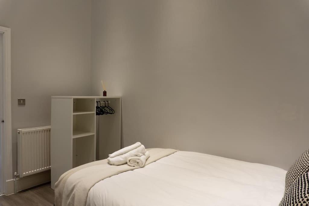 Spacious Apartment In City Centre - Free Parking Nottingham Zewnętrze zdjęcie