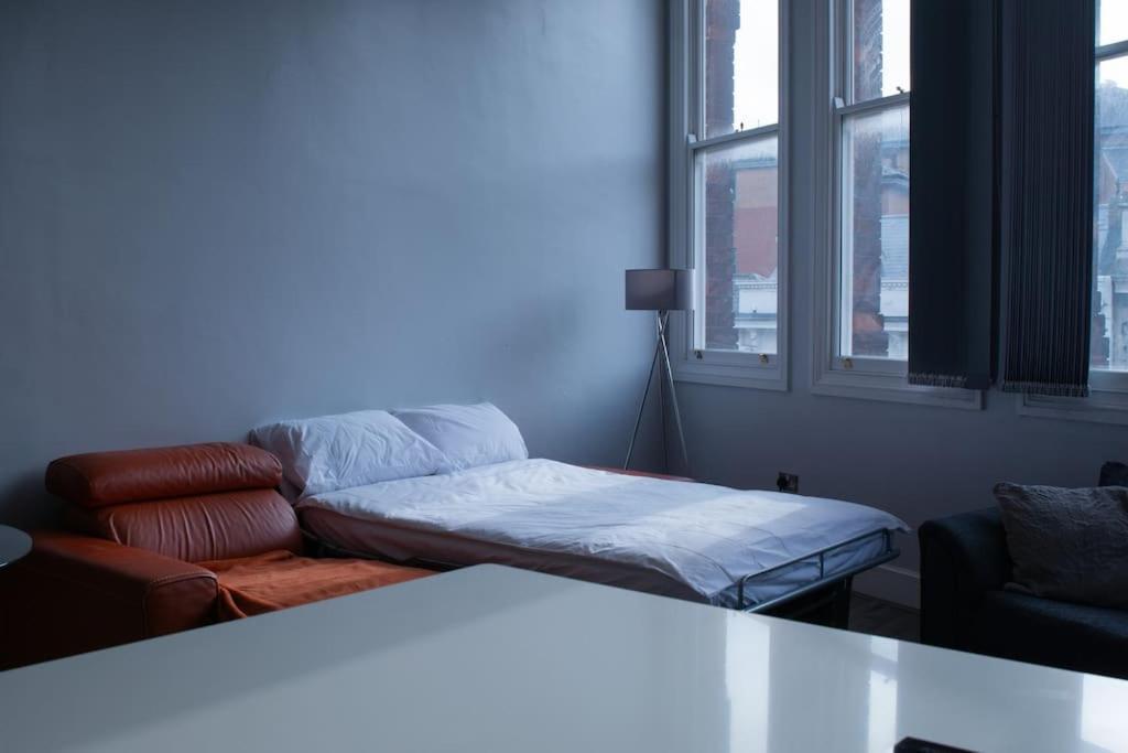 Spacious Apartment In City Centre - Free Parking Nottingham Zewnętrze zdjęcie